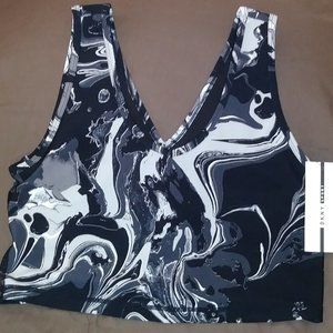 DKNY Sports Top Size XL, Color Core print Black
